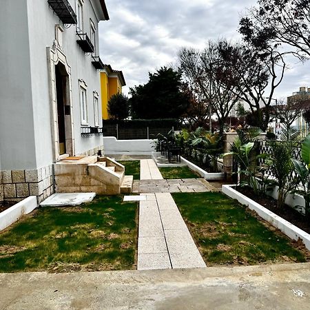 Relax And Explore Lisbon Suites And Rooms Bagian luar foto