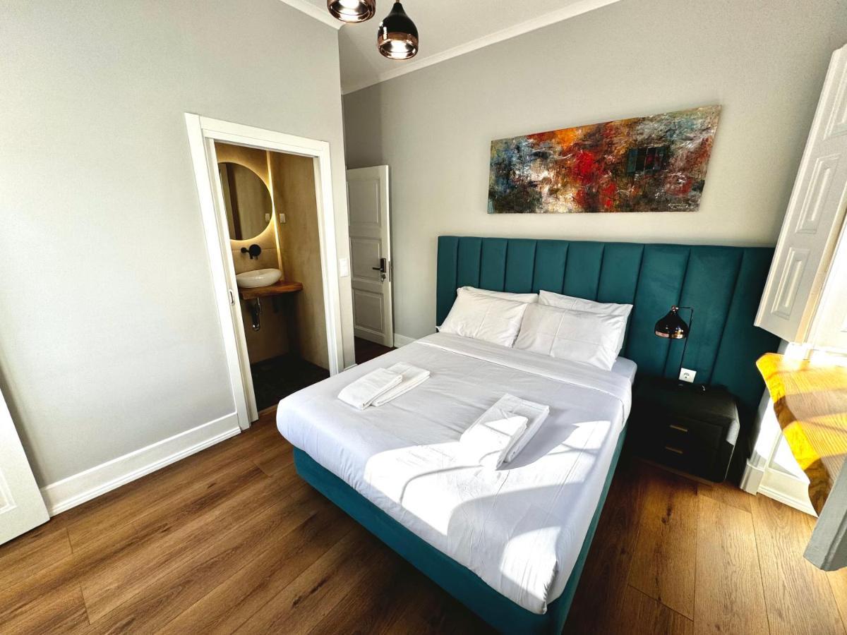 Relax And Explore Lisbon Suites And Rooms Bagian luar foto