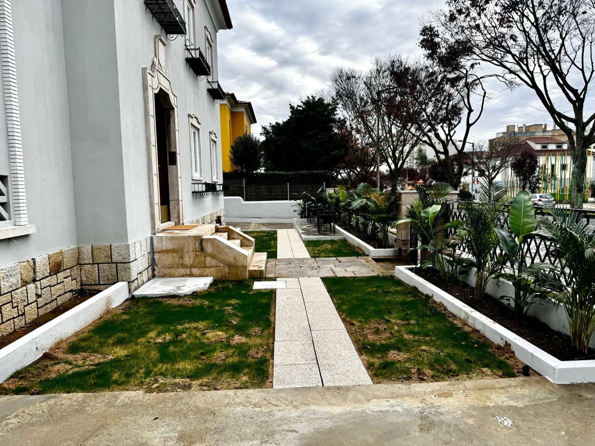 Relax And Explore Lisbon Suites And Rooms Bagian luar foto