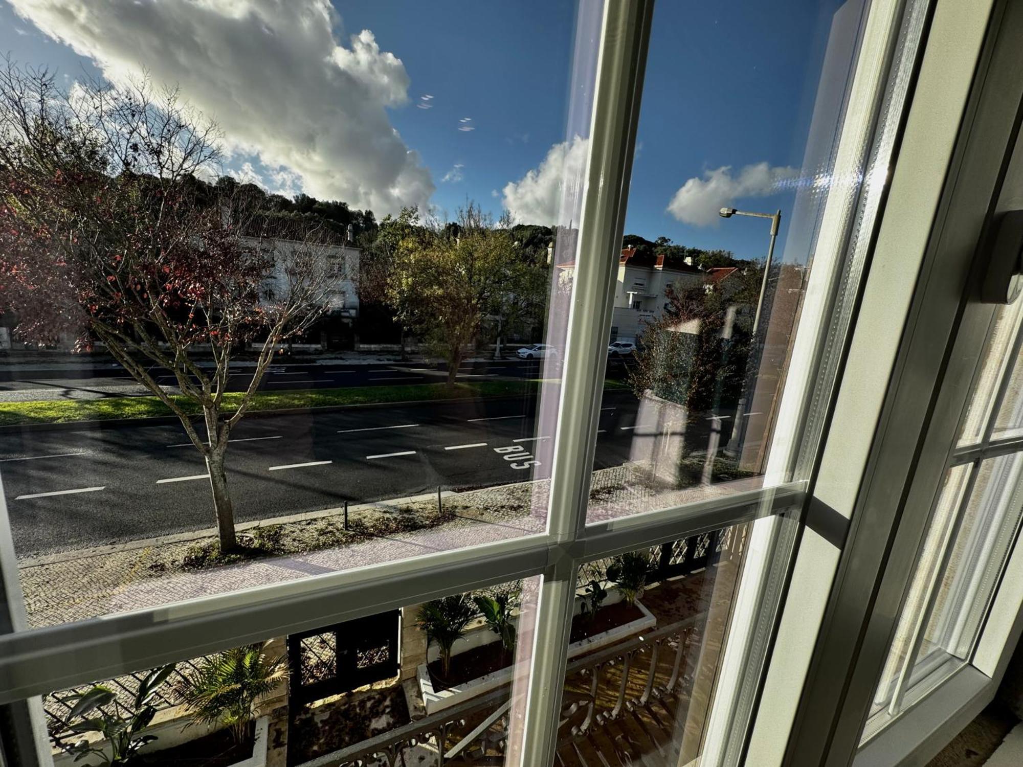 Relax And Explore Lisbon Suites And Rooms Bagian luar foto